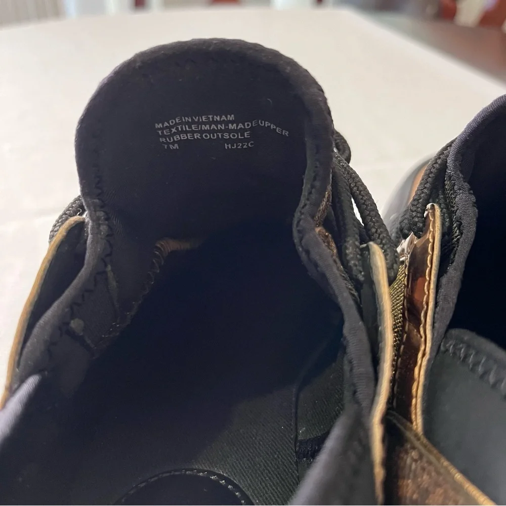 Michael Kors Sneakers Size 7 Black/Gold/Brown – Authentic
